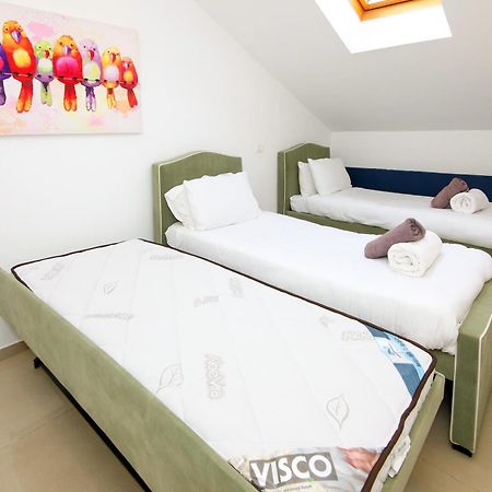 Saidoff, Amazing 4 Bedroom 3 Bath In City Center, Pool, Parking!!! Єрусалим Екстер'єр фото